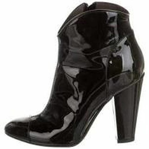 H5 NEW BURBERRY Black Patent Leather Side Zip Hi Heel Cap Toe Boots Sz 36.5 $695 - Picture 2 of 6